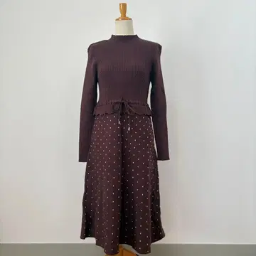 [미사용 새상품] comme moi 허리 리본 니트 원피스 브라운