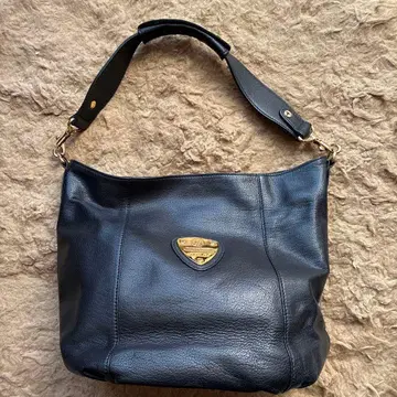 ATAO 블랙 가죽 핸드백