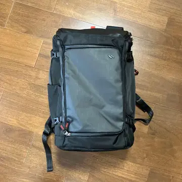 블랙 백팩 메쉬 패드 포함