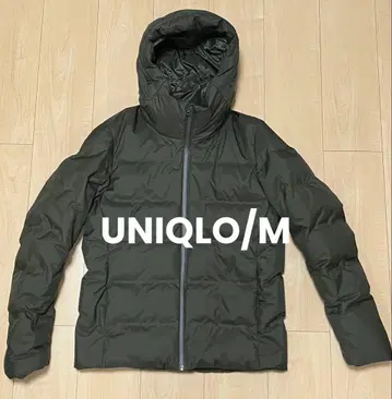 유니클로 심리스 다운 자켓 M