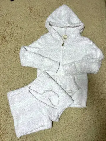 젤라또피케 후드 부착 룸웨어 세트