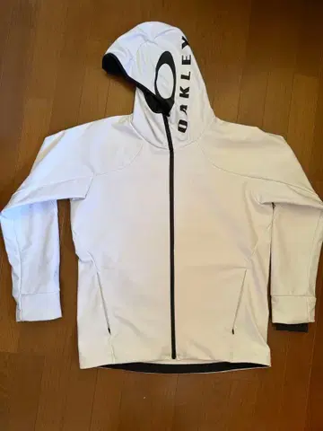 OAKLEY 후드 부착 자켓 화이트