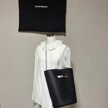 엠포리오 아르마니 블랙 토트백 미사용 새상품! 세련됨!