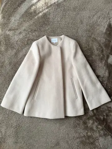 beauty and youth 플레어 노카라 코트 히요쿠 지타테