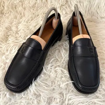 새상품급 BALLY 발리 코인 로퍼 로고 각인 가죽 블랙 23