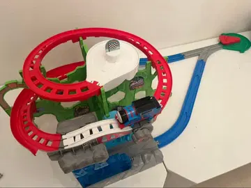 프라레일 GOGO 토마스 폭포에 다이브! 어드벤처 피크