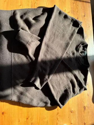 유니클로 C 스무스 코튼 크루넥 스웨터 다크 브라운