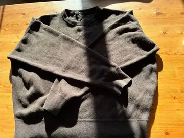 유니클로 C 스무스 코튼 크루넥 스웨터 다크 브라운