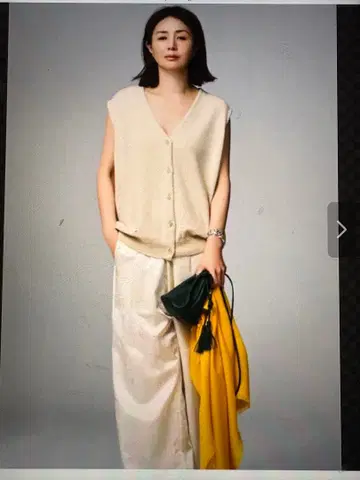 이카와 하루카 loin 로완 캐시미어 베스트