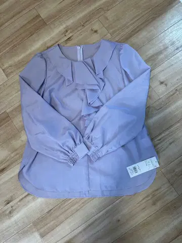 [ TO BE CIC ] 택 포함 프릴 긴팔 라벤더 블라우스 L (42)