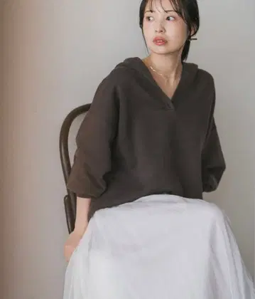 NOBLE 접결 턱 편직 후드 풀오버