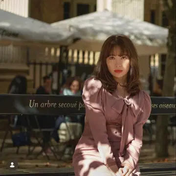 herlipto Mademoiselle Bow-Tie Lace Dress