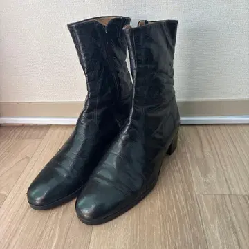 타니노 크리스티 지퍼 부츠