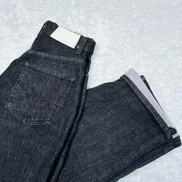 새상품급 MOUSSY 블랙 데님 청바지 스트레이트 마우지