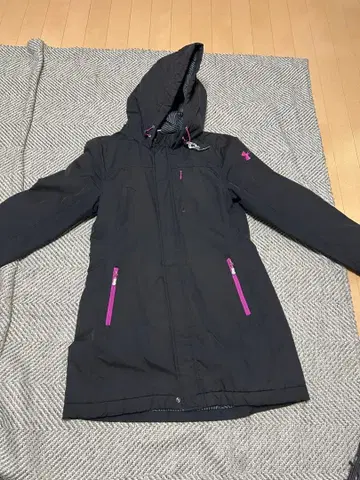 Under Armour 후드 부착 롱 코트 M 사이즈