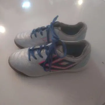 Umbro 풋살화 화이트/블루/핑크 19cm