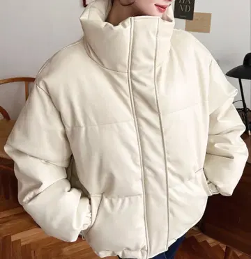 스탠드 카라 파이버 다운 소프트 인조 가죽 블루종 moment+