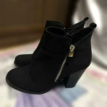 새상품급 블랙 숏부츠