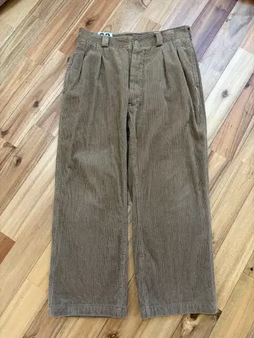 WAIPER.inc M-52 투 턱 코듀로이 트라우저 스트레이트