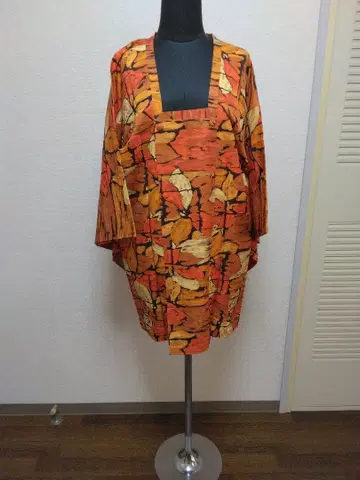 오렌지 계열 꽃무늬 도행