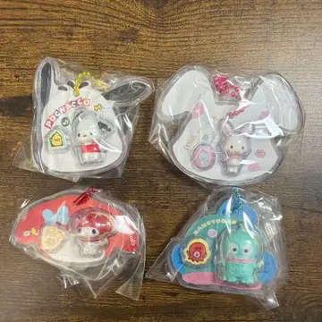 산리오 캐릭터 아크릴 키링 4개 세트