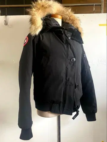 Canada Goose (S size) 블랙 다운 자켓