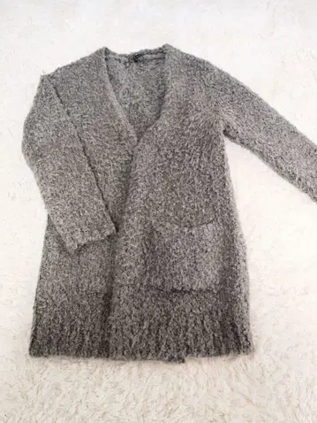 Theory 모헤어 가디건 포켓 부착 외출용으로도