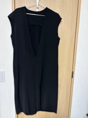 고쉬 V넥 원피스