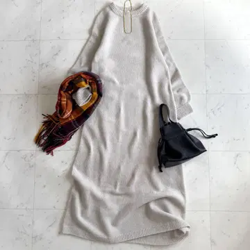 새상품급 플라주 울 100% 크루넥 롱 기장 니트 원피스