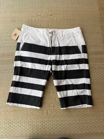 MOMOTARO JEANS 스트라이프 숏팬츠 32