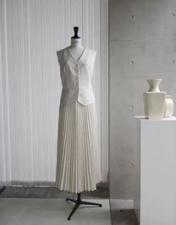 [ 새상품 ] maison de R LILI 플리츠 스커트