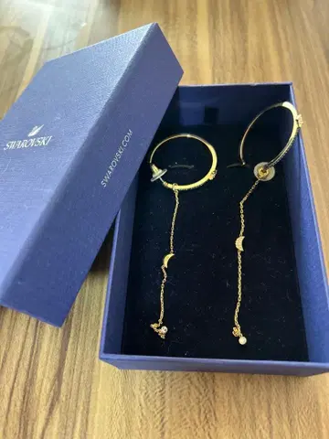 Swarovski 골드 후프 귀걸이