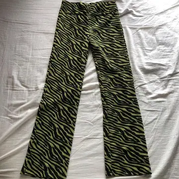 ZARA 제브라 패턴 니트 팬츠