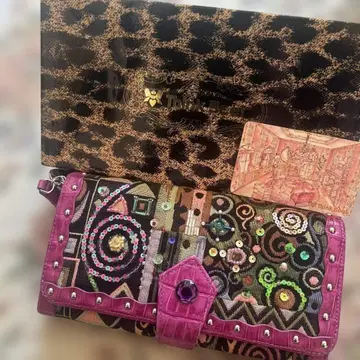 싱크비! 저스트 하트 컬러풀 장지갑 새상품급