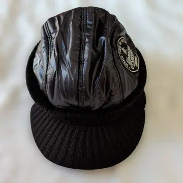 Munsingwear 방한 챙 부착 니트 모자