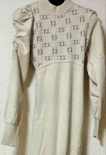 리젝시 모노그램 머메이드 니트 원피스