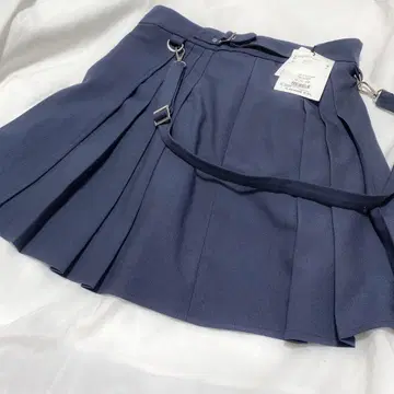 네이비 플리츠 스커트 서스펜더 포함 미니 스커트