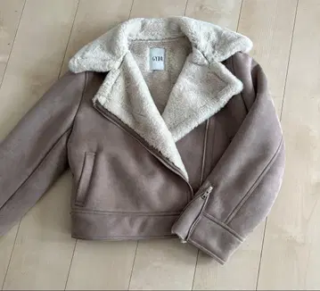 GYDA 숏 페이크 무스탕 라이더 자켓