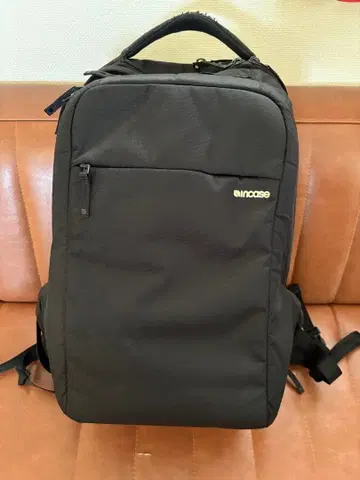 incase 블랙 백팩