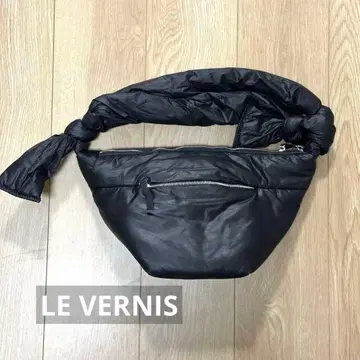 [컨디션 최상] LE VERNIS 블랙 숄더백 손잡이 조정 가능