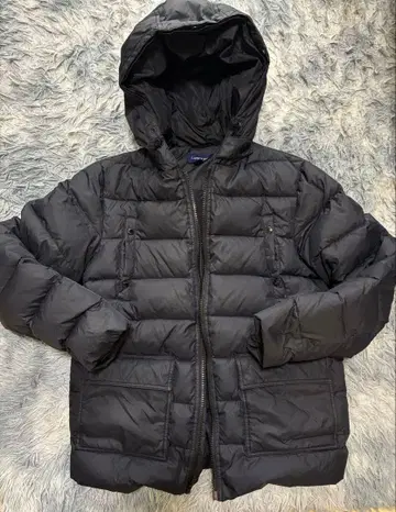 블랙 후드 부착 다운 자켓