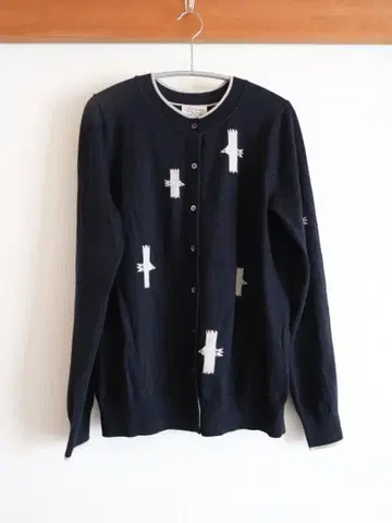 샐리 스콧 가디건