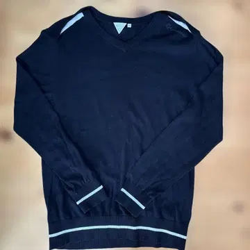 테일러메이드 V넥 스웨터