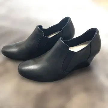 블랙 가죽 웨지 부티 section d'or