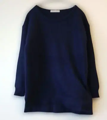 네이비 크루넥 긴팔 니트