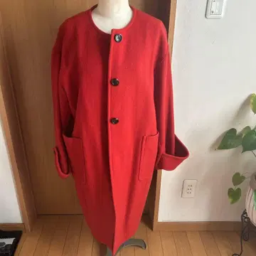 즉시 구매 가능 여성용 빨간색 롱 코트 M 울 코트 클리닝 완료