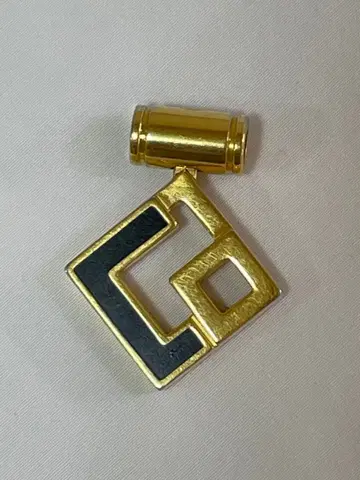 코란토테 TAO AURA TOP만