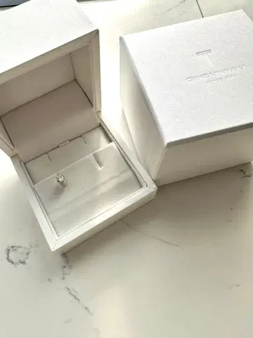 다이아 싱글 다이아 귀걸이 한쪽 0.373 캐럿