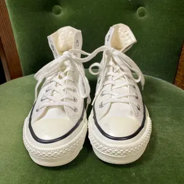 컨버스 여성용 화이트 하이컷 스니커즈 24cm