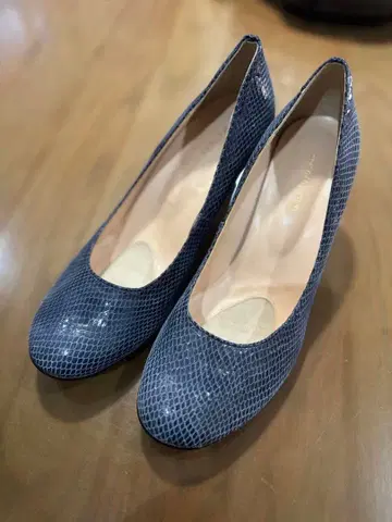 노이 에디퓨전 25.0 미사용 새상품 일본제 천연 가죽 펌프스